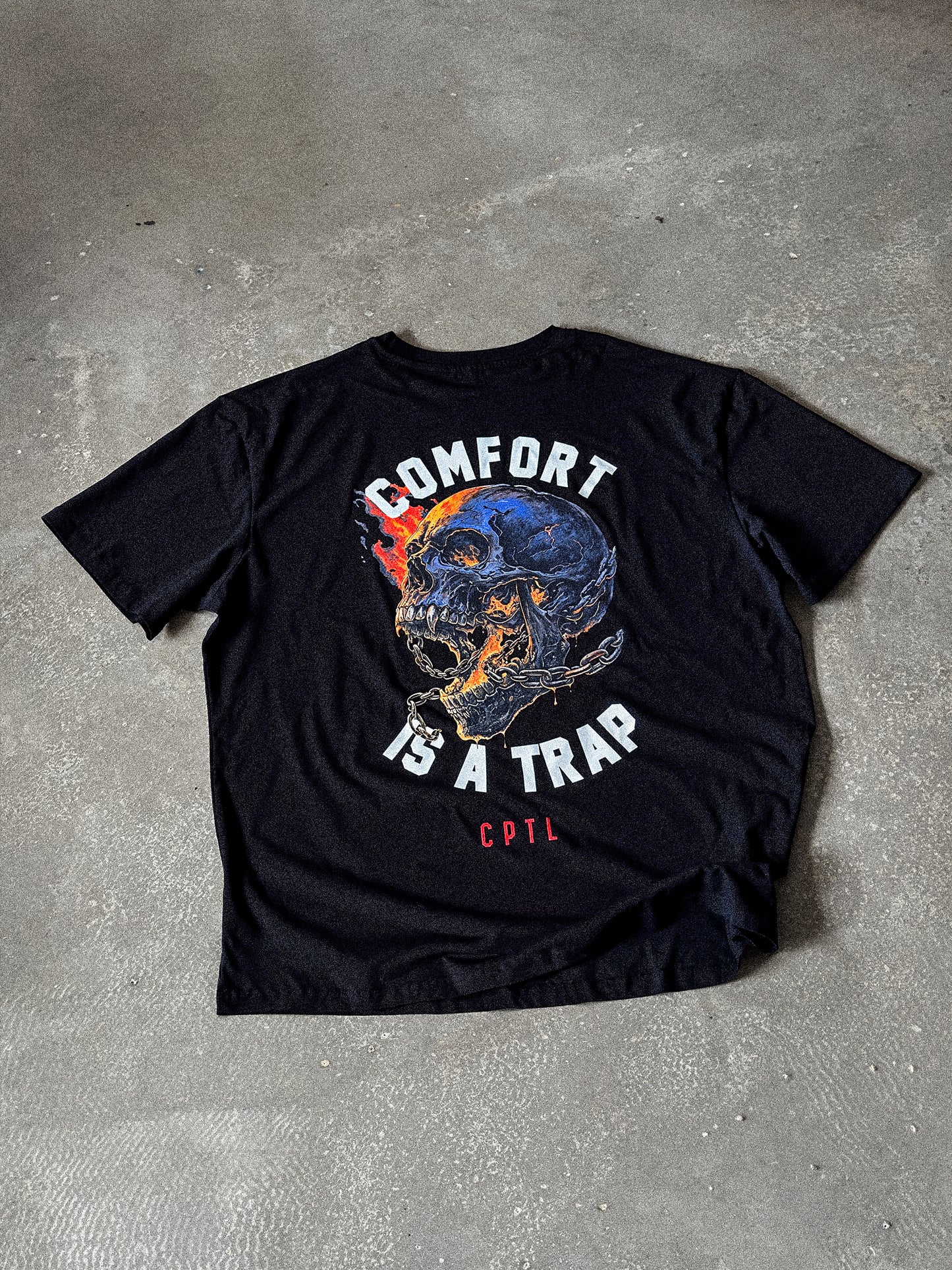 COMFORT IS A TRAP Tee Black